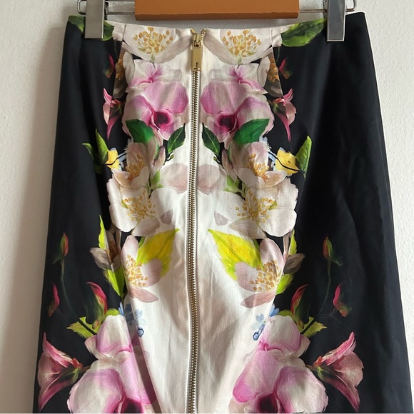 Ted Baker Sz 4 Dayian Forget Me Not Floral Feminine Pencil Skirt - Picture 5 of 13